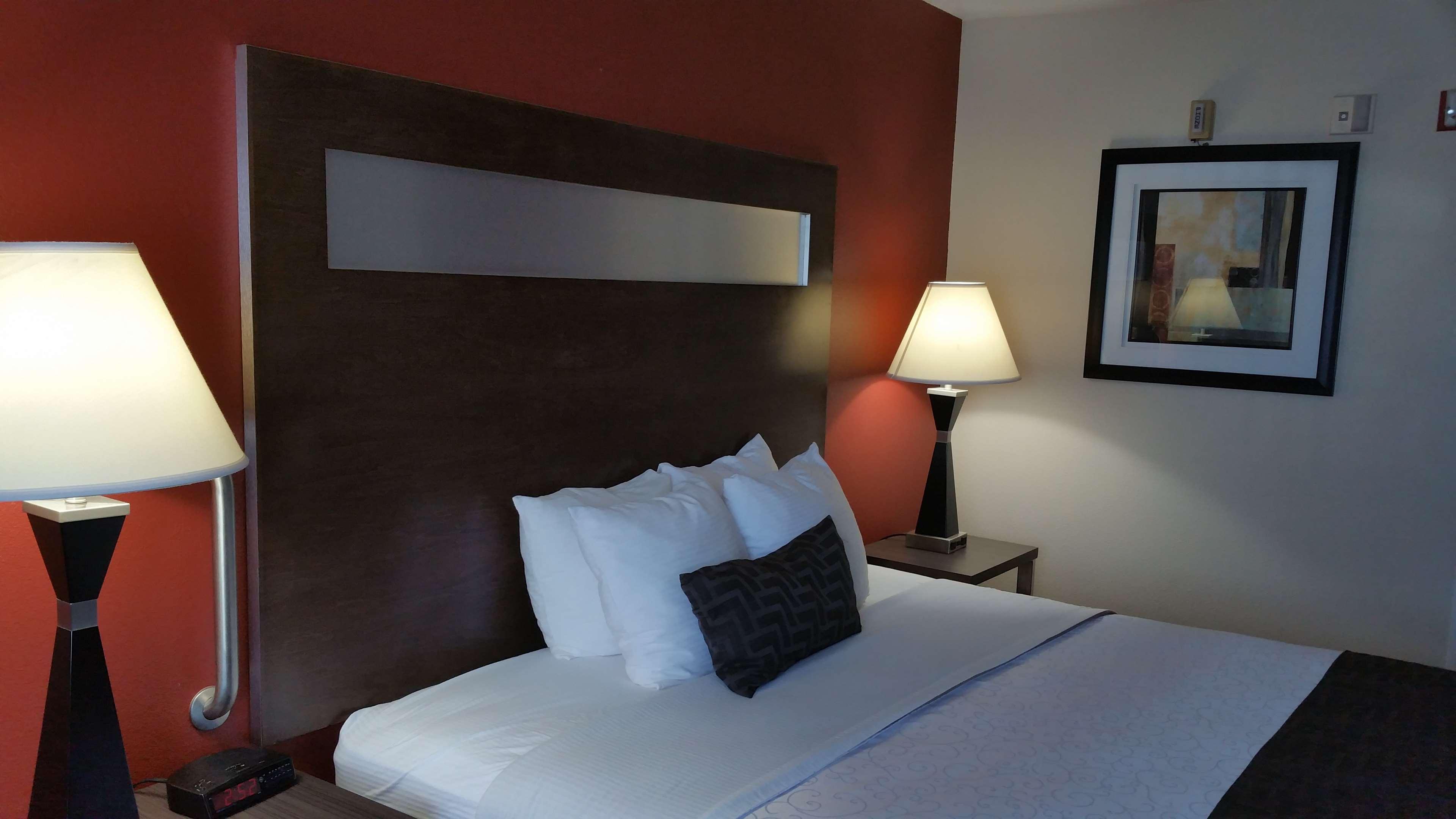 Best Western Americana Dinuba Exterior photo